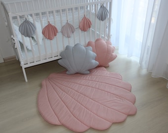 Seashell play mat, decorative play mat, Nursery decor, Quilted floor mat, Baby play mat- Sephia Rose,