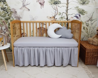 Jupe de lit de bébé en coton gris, jupe de lit de bébé, confort de la chambre de bébé, vie bohème, décoration de chambre d'enfant élégante, ensembles de linge de lit de bébé