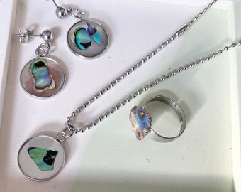 New Zealand Paua Shell / Abalone Gift Set 3 in 1 ring, earrings and necklace - Rotorua series