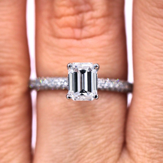 cluster solitaire ring