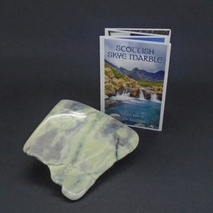 1 x Chunky Skye Palm Stone - Polished, Scotland, Skye Marble, Scottish Stone, Isle of Skye, Cuillin Mountain - FREE WORLDWIDE DELIVERY