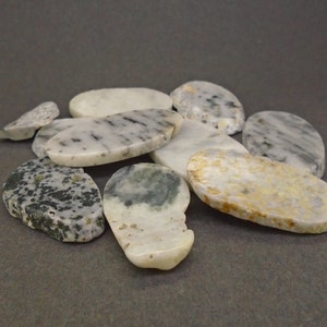 Iona Marble Polished Slices -  100g of Medium Sizes, Hand Mined,Scotland, Crafts or Display,Isle of Iona,St Columba -FREE WORLDWIDE DELIVERY