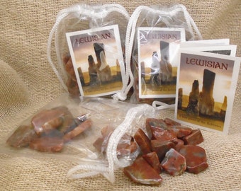 Bolsa de regalo de virutas de piedra Lewisian (3 x 40 g) – Detalle para bodas escocesas