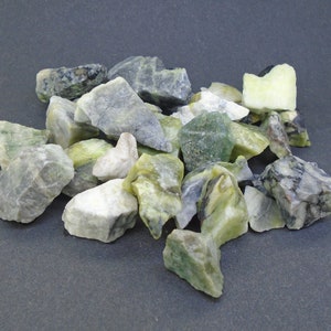 Skye Marble Rough Stones -  200g of Mixed Sizes, Hand Mined Rough Stones, Scotland, Collector, Isle of Skye - FREE WORLDWIDE DELIVERY