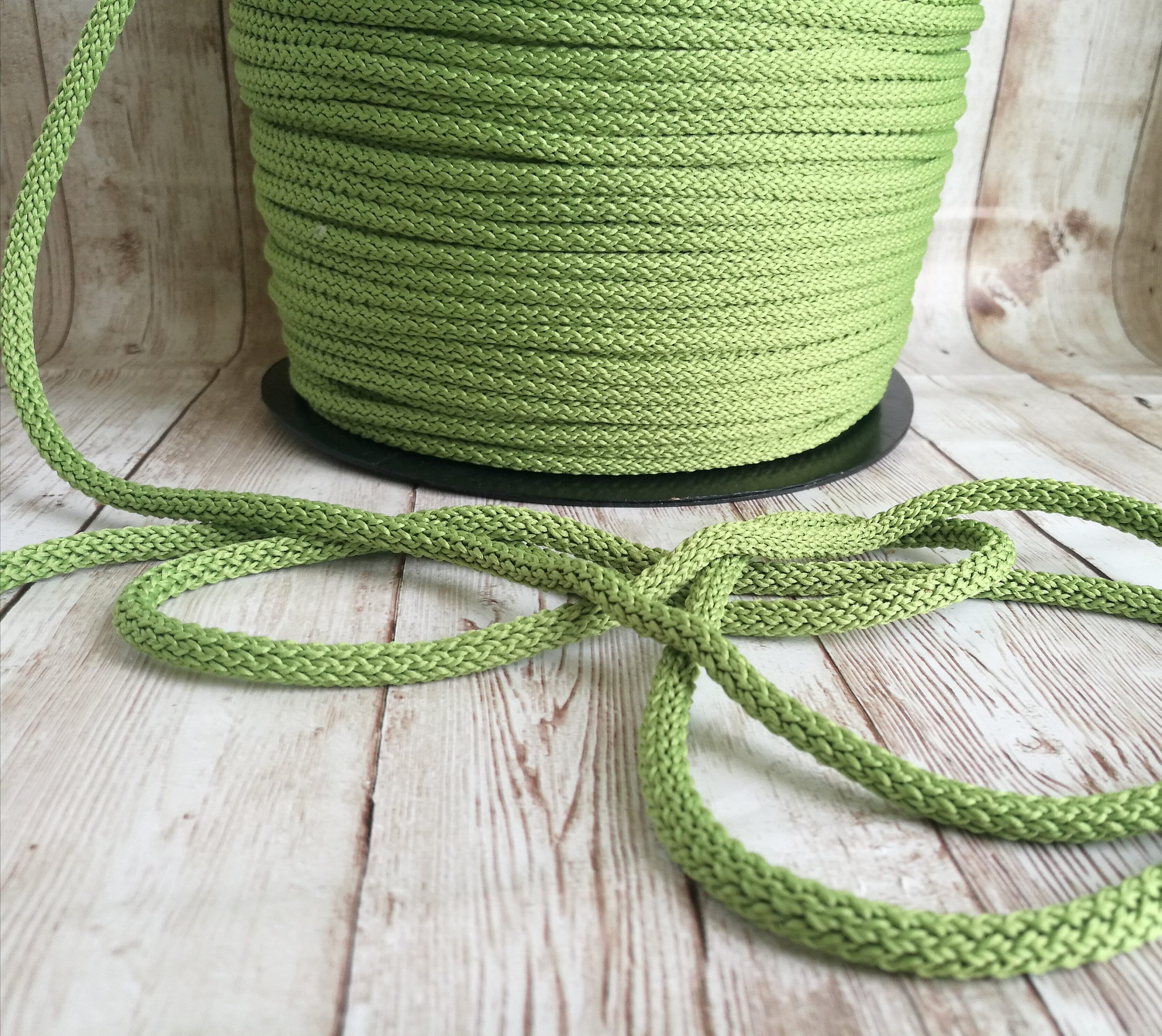 Dyed Polyester Light Green Round Macrame Crochet Thread at Rs 450/kg in  Jaipur