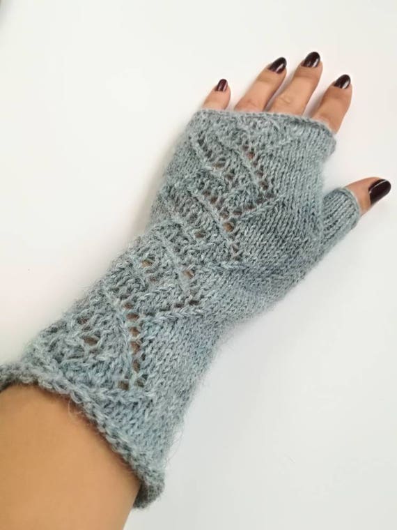 Superfine Baby Alpaca Knit Gloves, Seamless Knit