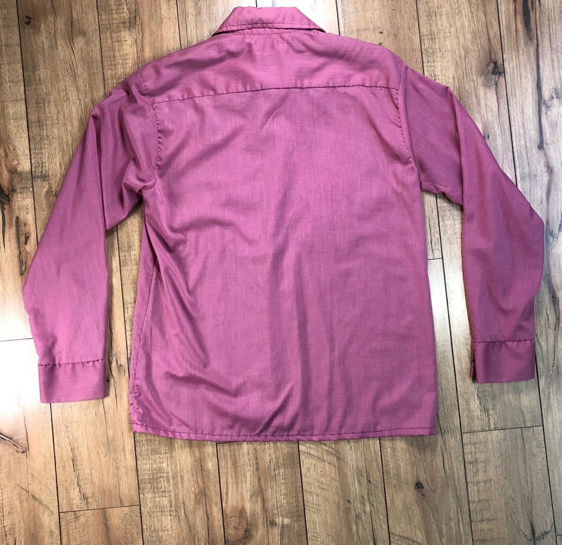 Late 60s Groovy Vintage Permanent Press Brand Shirt in Medium