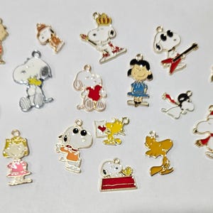 8 Piece Charlie Brown Snoopy and Woodstock Themed Enamel Charms - Random Mixed Set