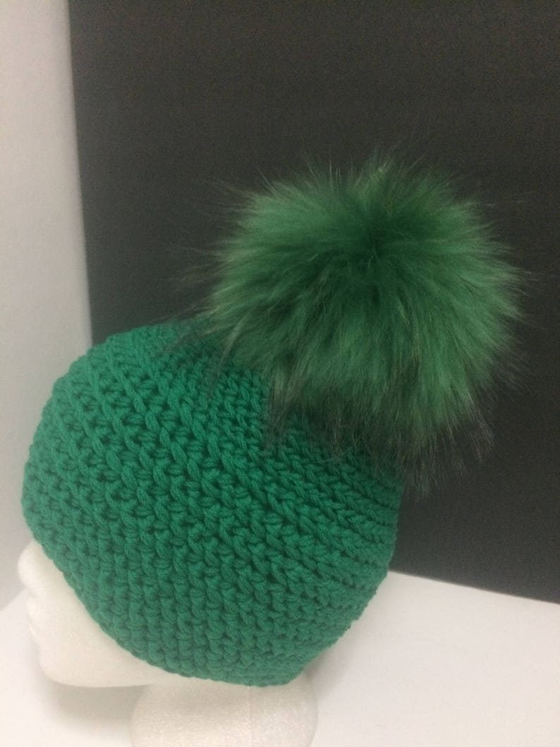 handmade. 100/% Pure Merino Wool Large Pom pom Beanie Green with large Real Genuine Raccoon Fur Pom Pom and cozy fleece lining