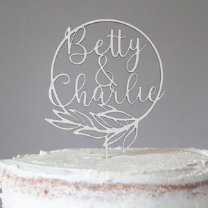 Personalisierte Name Cake Topper für Hochzeit, Minimale Hochzeit Topper, Floral Cake Topper, Holz Tortendeko, Hochzeitstorte Topper