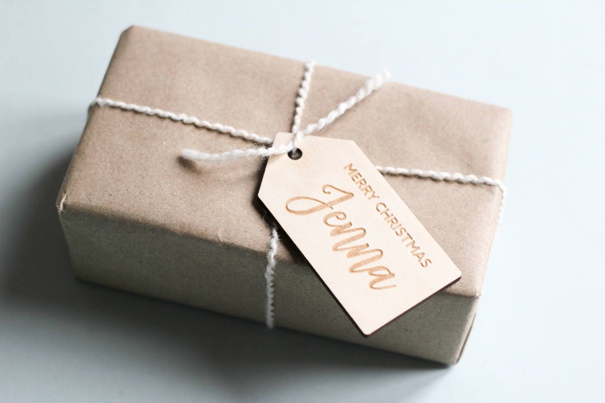 Pack of 8 Personalised Wooden Merry Christmas Gift Tag Gift - Etsy UK