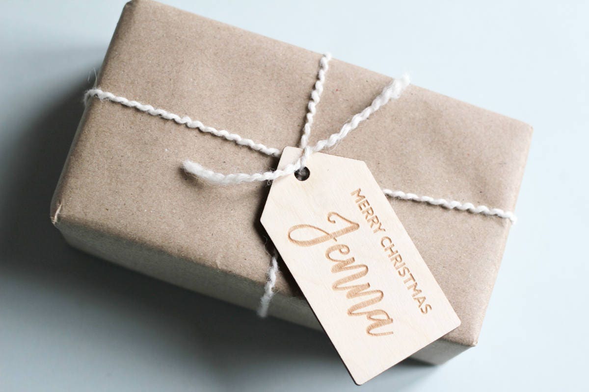 Pack of 8 Personalised Wooden Merry Christmas Gift Tag Gift - Etsy UK