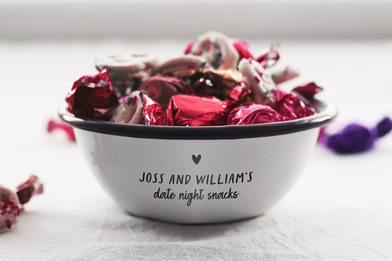 Personalised snack bowl, Valentine's day gift for her, gift for boyfriend, gift for him, engraved bowl, personalised bowl, date night bowl image 3