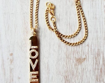 Love Pave Pendant Gold Curb Chain Necklace - BOHOSEASON