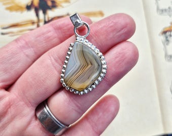 Banded Agate Gemstone Pendant 925 Silver Plated Irregular Shaped - BOHOSEASON