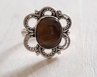Tigers Eye Gemstone Ring Oval Floral Design Size 8.5 US/UK R - BOHOSEASON
