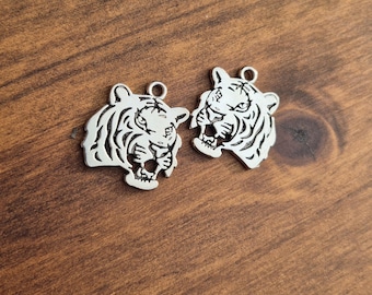 2x Silver Tiger Pendant Charm Jewellery Making Findings - BOHOSEASON