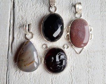 Gemstone Pendants Agate Jasper Onyx Black Grey Red choose - BOHOSEASON