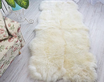 Alfombra de piel de oveja cuádruple / Alfombra de piel blanca natural, 74 x 43 pulgadas