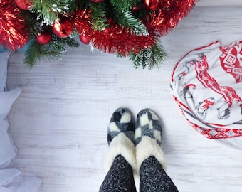 Natural Sheep Gray, Black, White Wool Home Slippers | Plaid Pattern | Warm Home Shoes |Wool and Pelt| Christmas Gift Sheepskin Wool Slippers