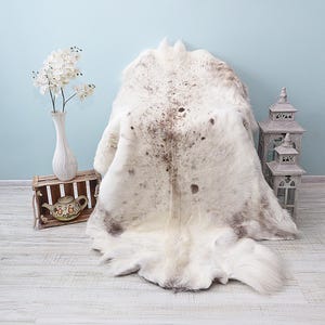 Rare Breed Natural A-Grade Reindeer Rug New House Gift Nordic Genuine Reindeer Throw Wedding Gift Idea Real Reindeer Fur Ethically sourced