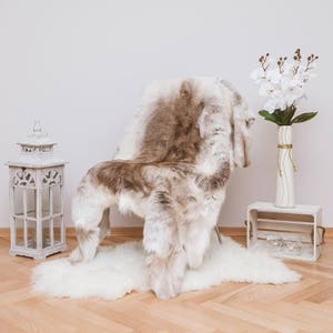 Luxurious Skandinavian REINDEER Rug | EXTRA Giant size: 155 x 105 cm | Natural Reindeer Skin Christmas Gift Decor Rug.Skandinavian Style