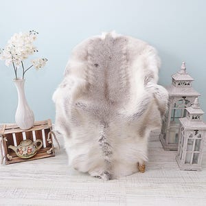 Rare Breed Natural A-Grade Reindeer Rug New House Gift Nordic Genuine Reindeer Throw Wedding Gift Idea Real Reindeer Fur Ethically sourced