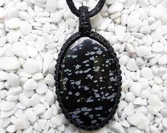 Oval Snowflake obsidian macrame pendant