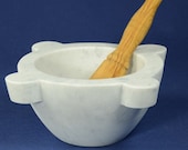 Mortaio diametro 22 cm (8.66 inch) in marmo bianco di Carrara con pestello in legno di Ulivo
