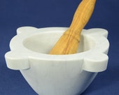 Mortaio diametro 20 cm ( 7.87 inch) in marmo bianco di Carrara con pestello in legno di Ulivo