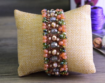 Bohochic beaded bracelet in oriental tones crocheted with Bohemian crystals