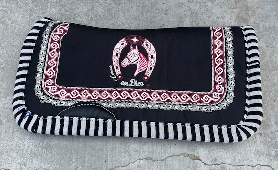 Horse blanket 2024 for saddle
