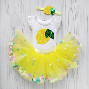 Lemon Birthday Tutu Outfit, Yellow Pom Pom Tutu Skirt, Lemonade First Birthday, Lemon Girl Second Birthday, Baby Girl Party, Lemon Party