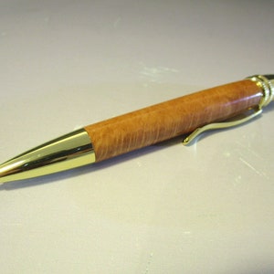 Polaris in legno di Erica arborea, penna in legno, montatura oro, tornitura manuale, biro, inchiostro nero, regalo lui, regalo lei, handmade