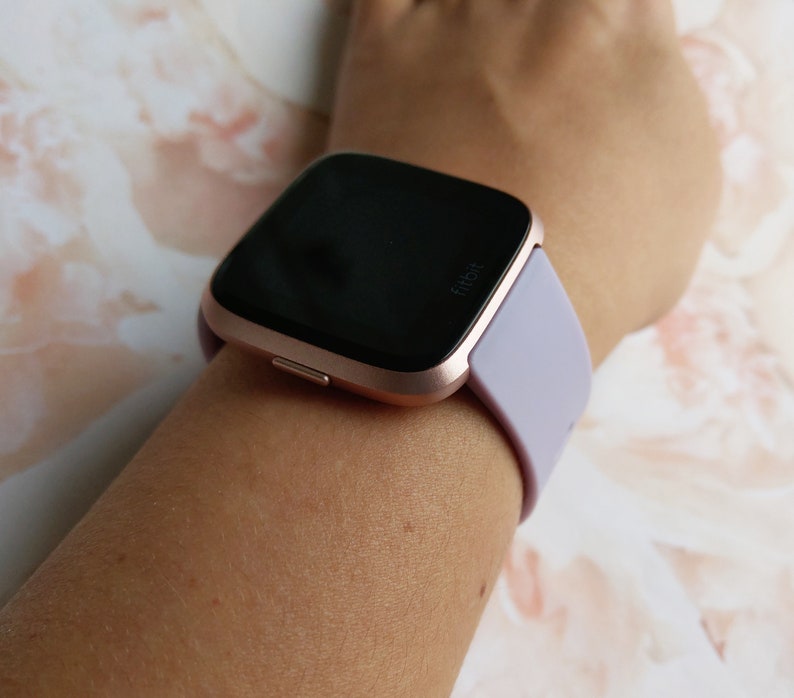 lilac fitbit versa