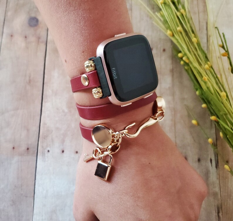 fitbit versa ruby red band
