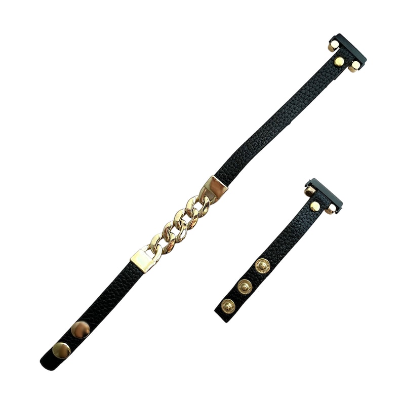 Peut inclure: Bracelet en cuir noir avec une cha&icirc;ne dor&eacute;e et des clous dor&eacute;s. Le bracelet est r&eacute;glable et peut &ecirc;tre port&eacute; au poignet ou &agrave; la cheville.