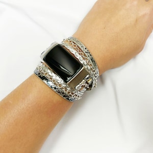 Chic Snake Fitbit Charge 6 5 Watch Band Designer Fashion Wrap Leather Bracelet with Silver Chain for Charge 5 Fitbit Armband Charge Armband