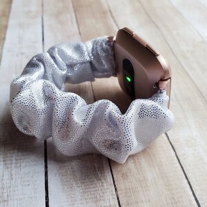 scrunchie fitbit versa band