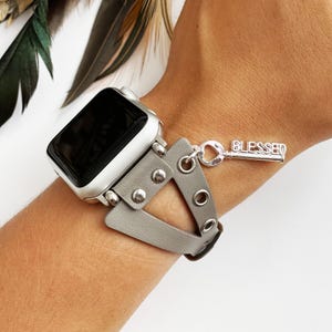 Apple Watch Band 38 40 41 42 44 45 46 49mm Punk Riveted Leather Apple iWatch Bracelet 10 9 8 7 6 5 4 SE iWatch Strap Watch Bracelet, Gift
