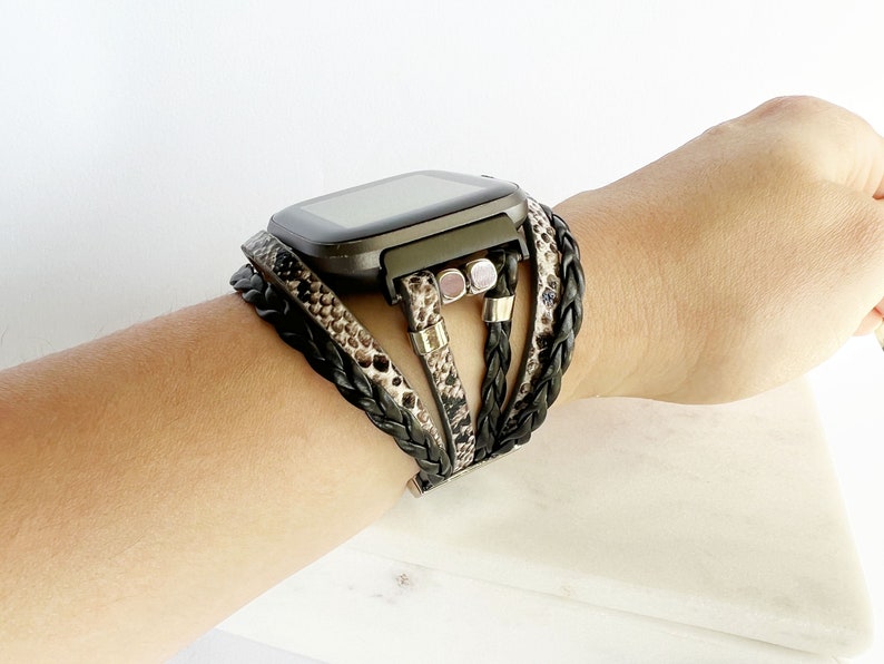 Armband för Fitbit SENSE 2 och Versa 4, snyggt ormmönster-klockarmband i flera lager bild 3