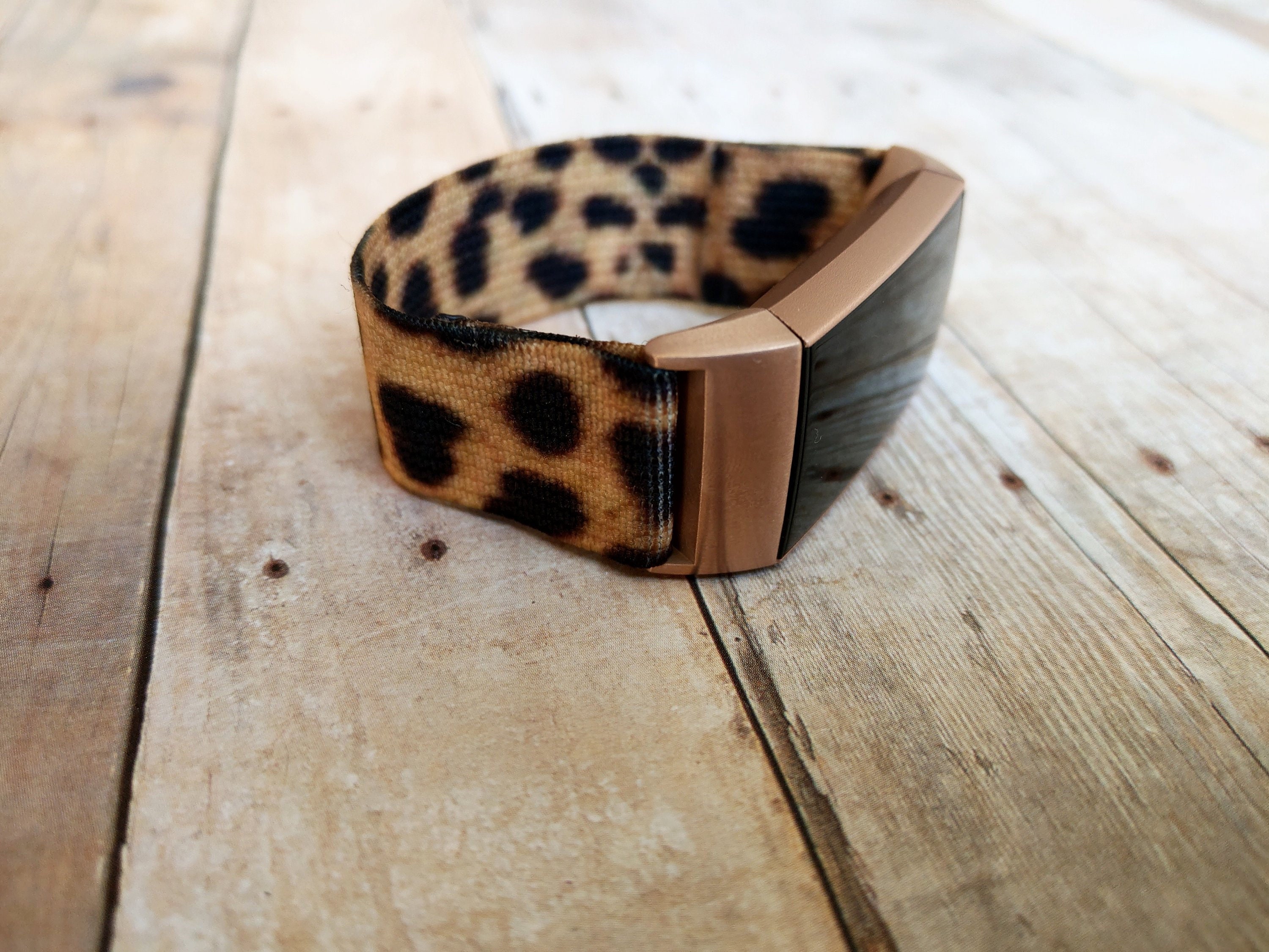 Fitbit leopard outlet print strap