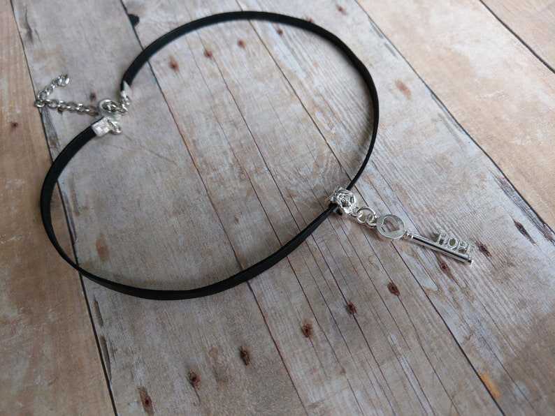 Gothic Leather Choker Silver Key Heart Charm Pendant Black Leather HOPE Charm Inspirational Necklace Love Gift Handmade Luck Necklace Pouch