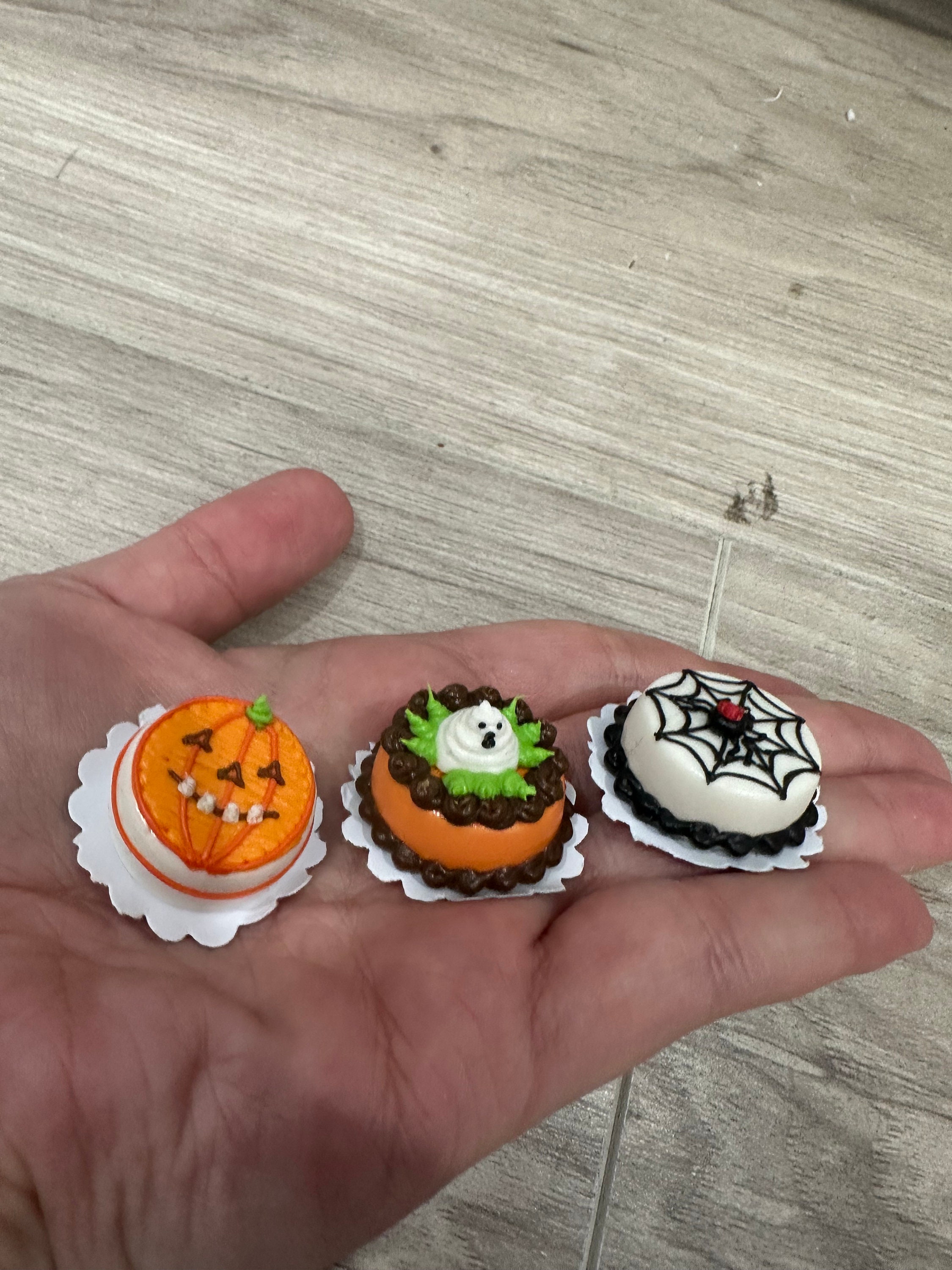 Miniature Dollhouse Halloween Cake - Etsy