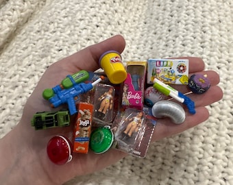 Poppenhuis miniatuur speelgoed
