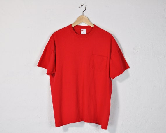 simple red t shirt