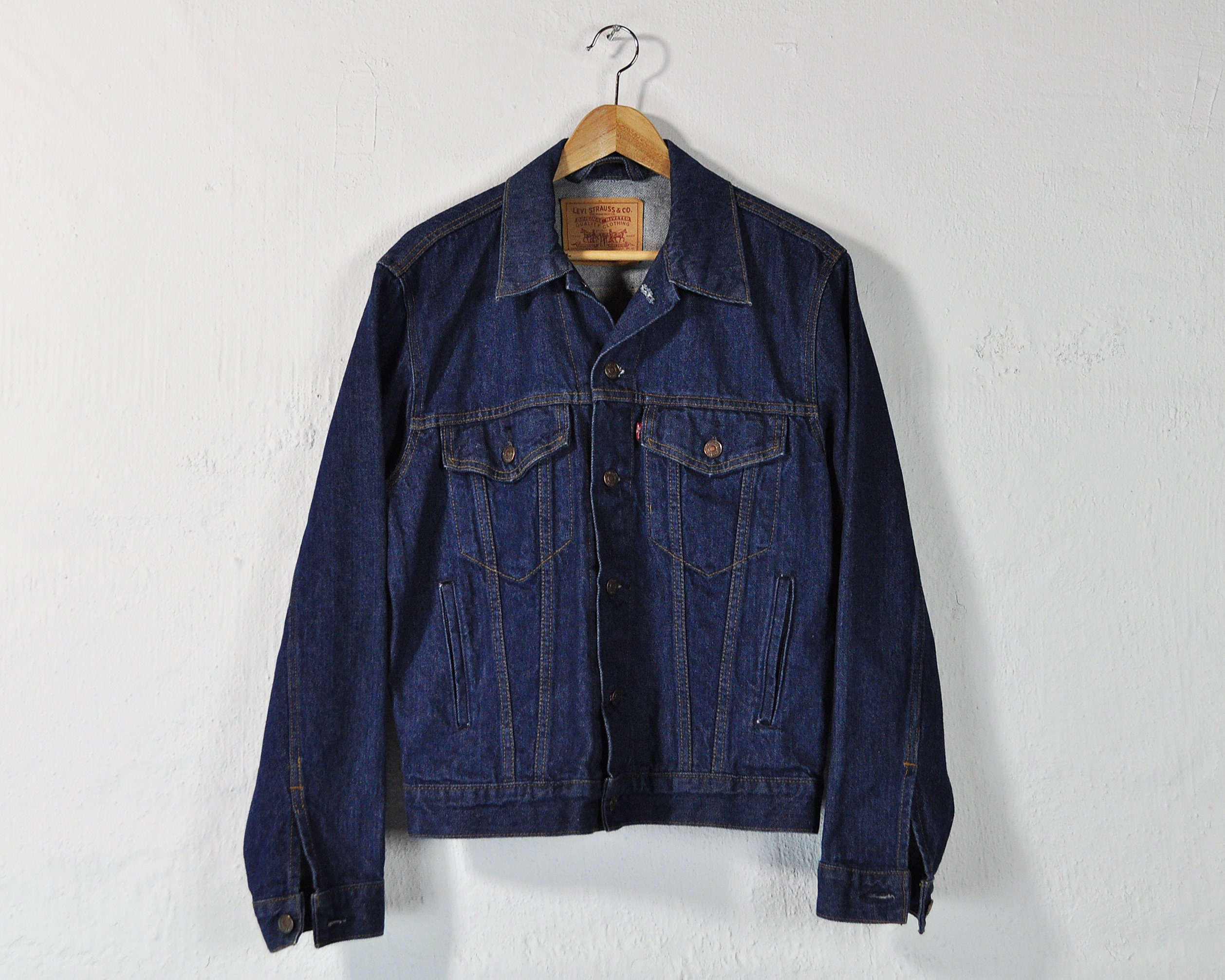 levi's classic jean jacket