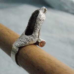 High heel shoe ring--4 of 4, first edition green and orange sapphires