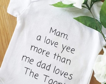 Mam A Love Yee Mehr Dann Ich Dad Loves The Toon Geordie Baby Kleidung Weste Body Babygro Newcastle