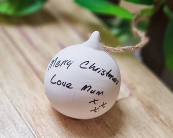 Personalisierte Keramik Weihnachtskugeln Handschrift Nachricht Ornament Festliches Geschenk Geschenk Handgemachte Familie Erinnerung Geliebte